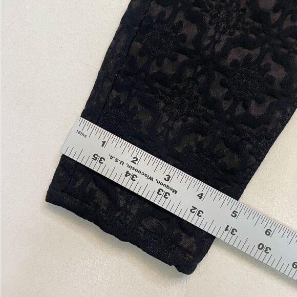 7 For All Mankind All Over Print Skinny Pants Women Size 24 Black - Picture 9 of 10